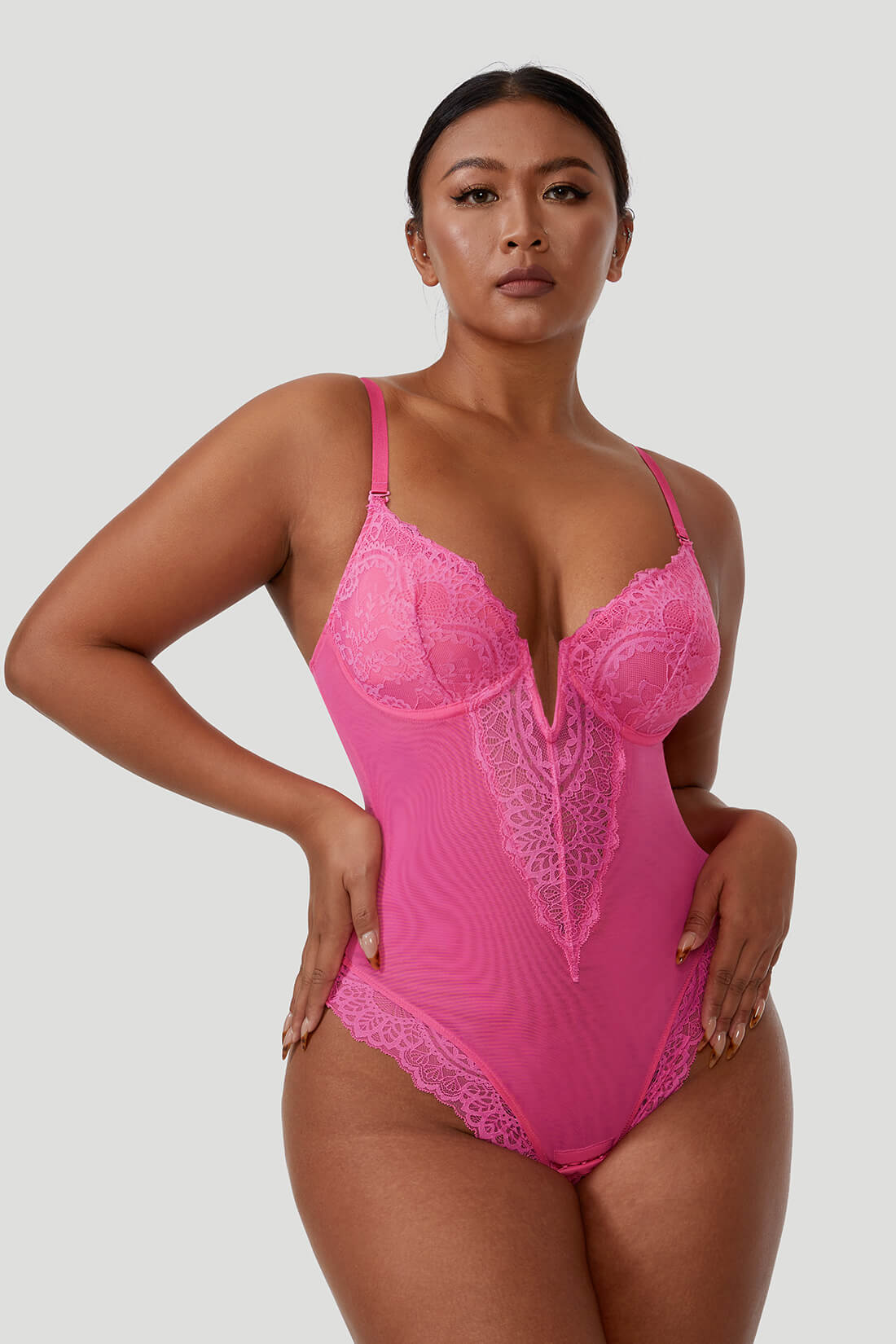 Bodysuit-Shapewear mit tiefem V-Ausschnitt aus Spitze