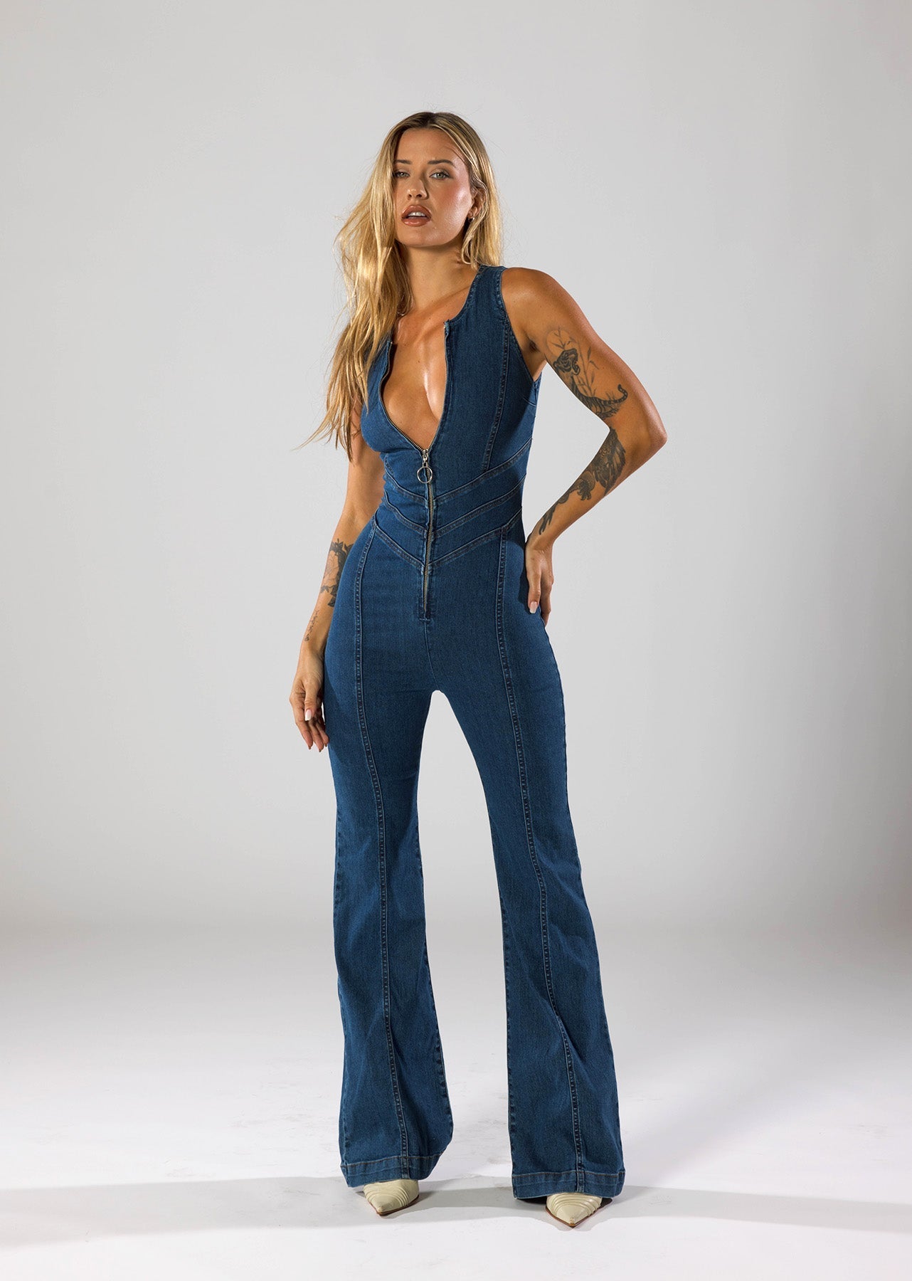 Jumpsuit im Denim-Look – Hollywood-Style für stilbewusste Frauen