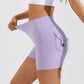 Stretch-Shorts mit hoher Taille und Taschen